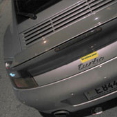 une belle Porsche 911 Turbo aux couleurs du Brasiou